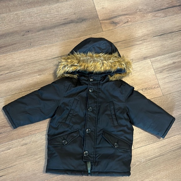 GAP Cold Control Max Parker with Faux Fur Hood Black Size 18-24 Months - Picture 1 of 7
